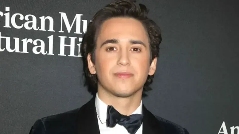 Marcello Hernandez Height